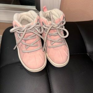 Pink Oshkosh toddler girl boots size 5